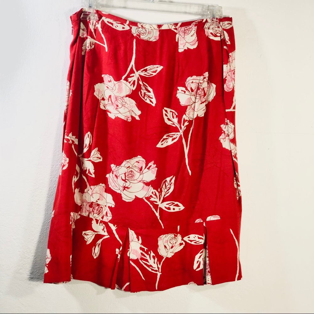 Ann Taylor LOFT Skirt Red and White Flowers Size 6 - Picture 8 of 8